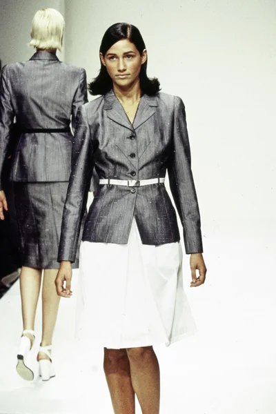 Look 9